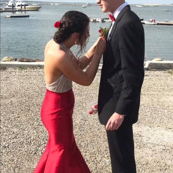 red mermaid prom dress size 2/4 - Picture 2 of 4